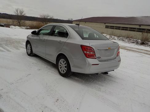 Used 2017 Chevrolet Sonic LT image 7
