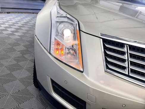 Used 2016 Cadillac SRX Luxury w/ Driver Awareness Package FWD image 40