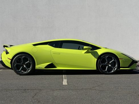 Used 2024 Lamborghini Huracan Tecnica image 8