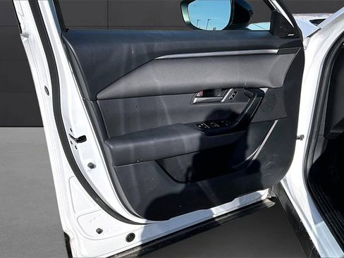 Certified 2025 MAZDA CX-50 AWD 2.5 S w/ Premium Package image 18