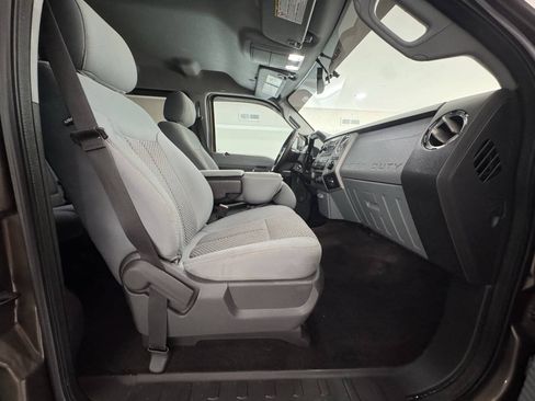 Used 2015 Ford F250 XLT w/ FX4 Off-Road Package AWD/4WD image 25