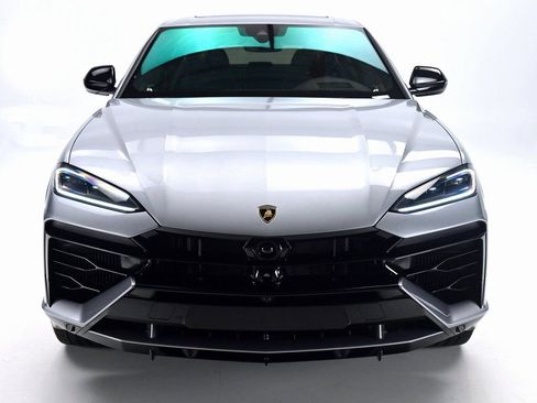 Used 2025 Lamborghini Urus SE AWD/4WD image 28