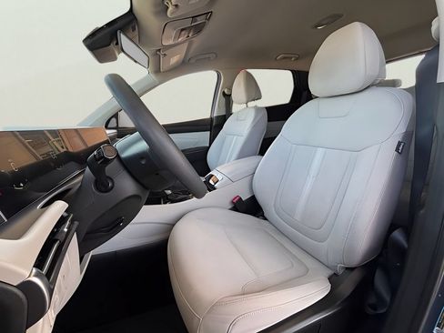 Used 2025 Hyundai Tucson SEL FWD image 16