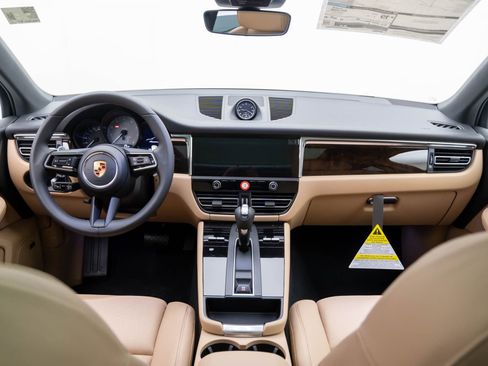 New 2026 Porsche Macan S image 11