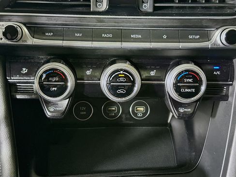 Used 2023 Genesis G70 2.0T RWD image 23