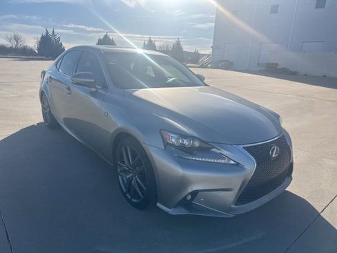 Used 2016 Lexus IS 200t 200t w/ F Sport Package image 3