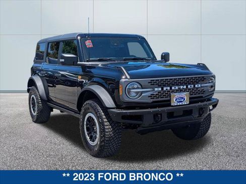 Used 2023 Ford Bronco Badlands AWD/4WD image 7