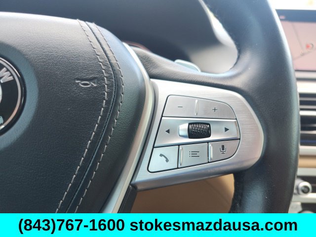 Used 2020 BMW 740i w/ Premium Package RWD image 5
