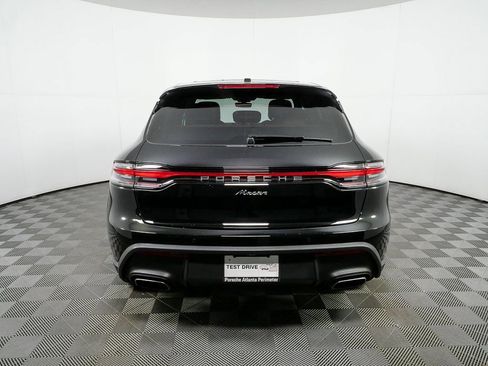 Certified 2025 Porsche Macan image 31