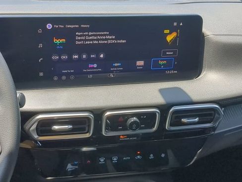 New 2026 Nissan Sentra SV w/ Floor Mat Package FWD image 18