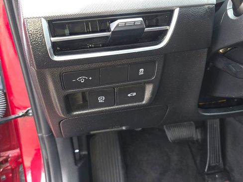 Used 2025 Hyundai Sonata SEL FWD image 18