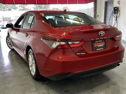 Certified 2023 Toyota Camry LE image 5