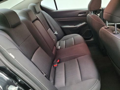 Used 2022 Nissan Altima 2.5 SV FWD image 19