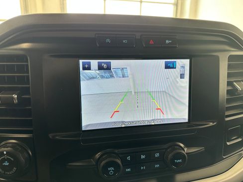 Used 2022 Ford F150 XLT w/ Trailer Tow Package image 15