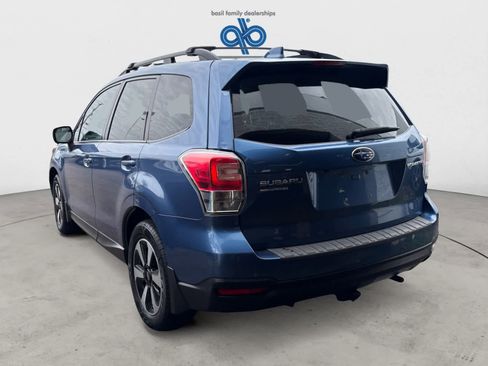 Used 2018 Subaru Forester 2.5i Premium AWD/4WD image 4
