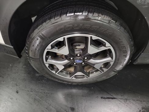 Used 2019 Subaru Crosstrek 2.0i Premium w/ Eyesight System AWD/4WD image 12
