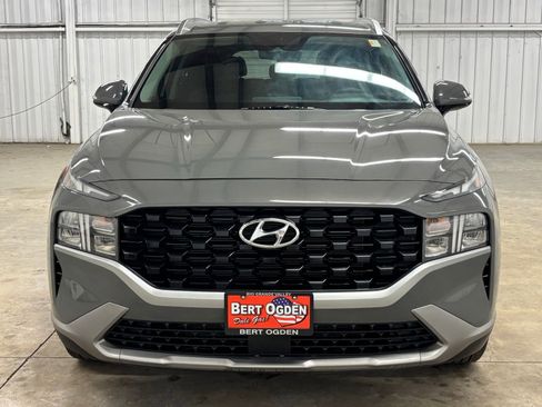 Used 2023 Hyundai Santa Fe SEL FWD image 2