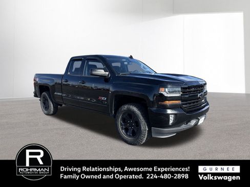 Used 2017 Chevrolet Silverado 1500 LT image 2