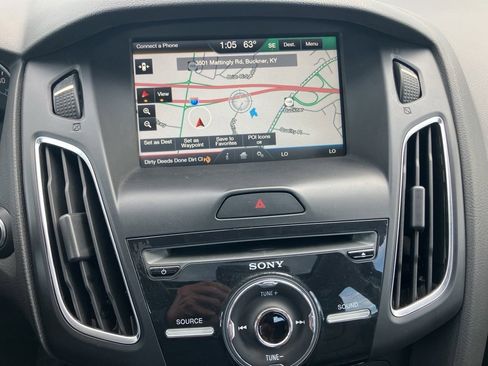 Used 2015 Ford Focus Titanium image 34