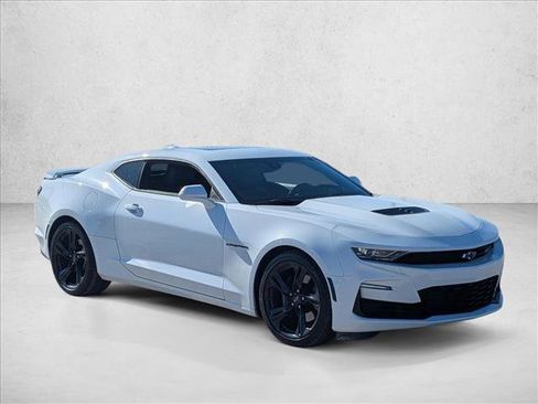 Used 2021 Chevrolet Camaro SS image 3