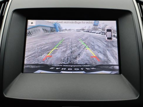 Used 2019 Ford Edge SEL w/ Equipment Group 201A image 17