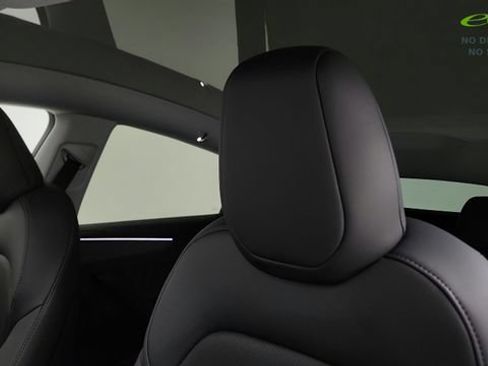 Used 2026 Tesla Model Y 2WD image 61