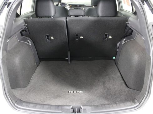 Certified 2023 Nissan Kicks S FWD image 17