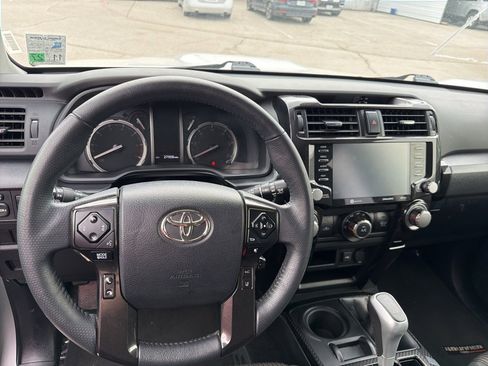 Used 2024 Toyota 4Runner TRD Off-Road image 10
