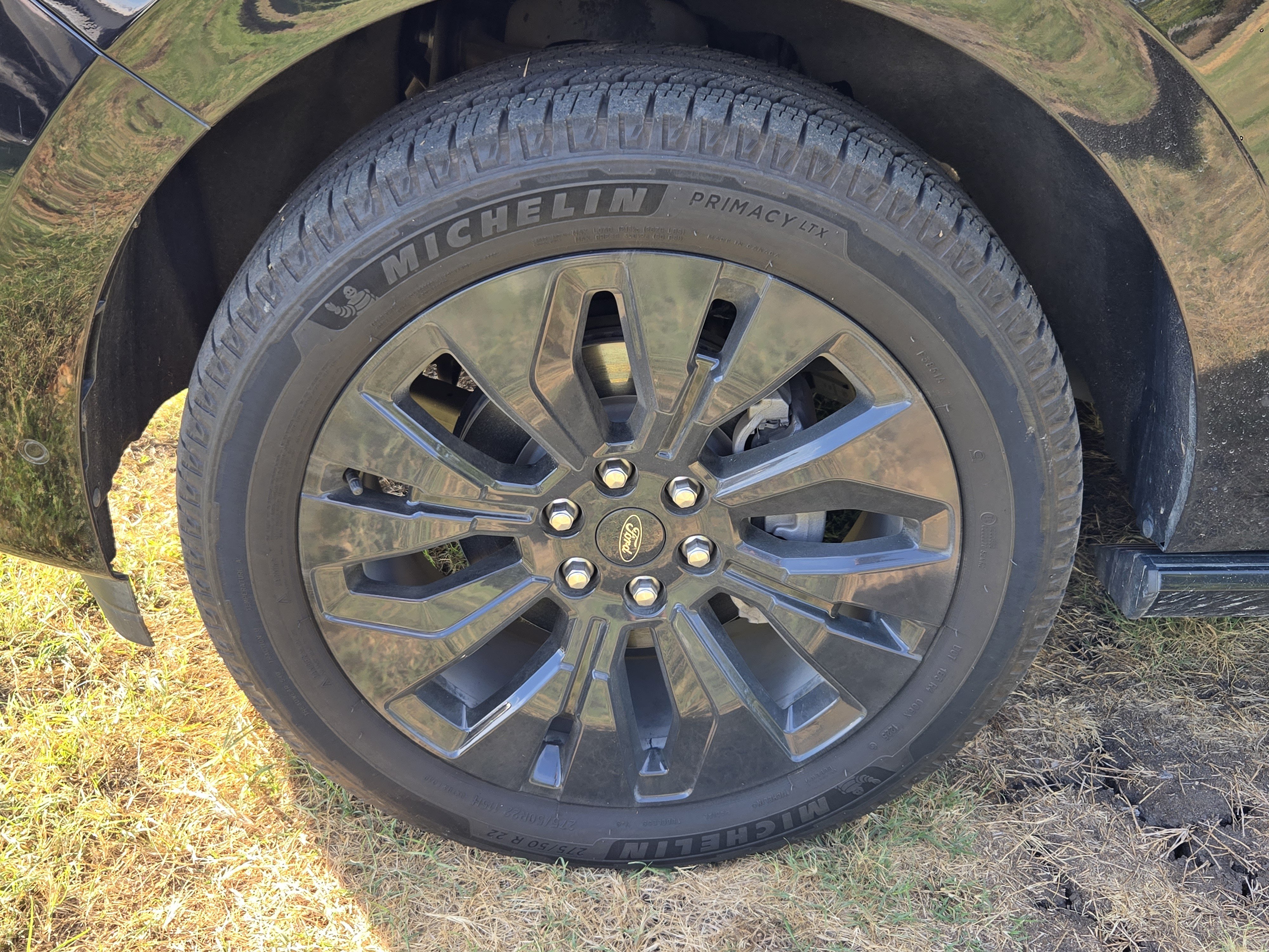 Used 2025 Ford Expedition Platinum w/ Stealth Appearance Package AWD/4WD image 9