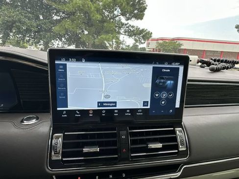 Certified 2024 Lincoln Navigator Black Label AWD/4WD image 18
