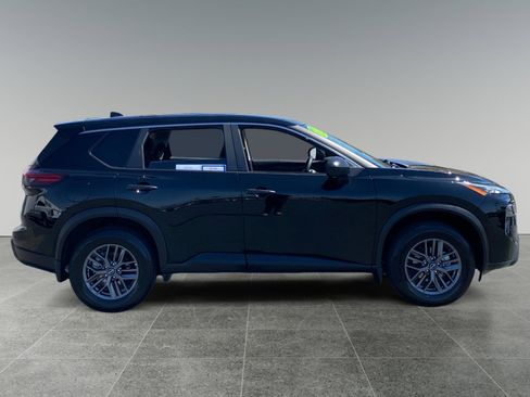 Used 2025 Nissan Rogue S FWD image 6