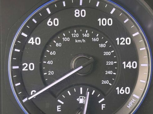 Used 2023 Hyundai Kona SE image 33