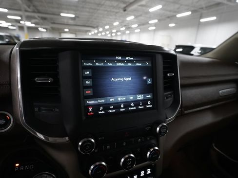Used 2021 RAM 1500 Laramie AWD/4WD image 6