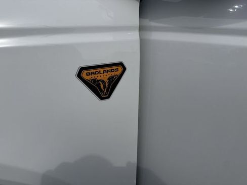 Used 2022 Ford Bronco Badlands w/ Sasquatch Package AWD/4WD image 29