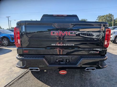 Certified 2025 GMC Sierra 1500 AT4 w/ AT4 Premium Package AWD/4WD image 3