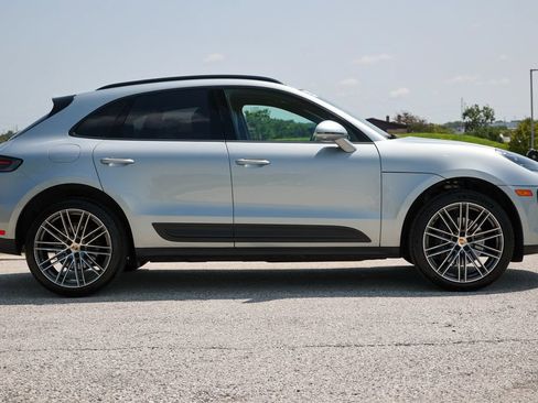 Certified 2026 Porsche Macan AWD/4WD image 21