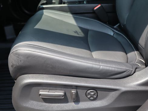 Used 2024 Honda Odyssey EX-L image 16