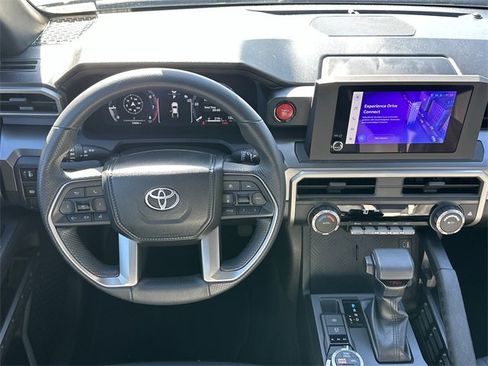 Used 2024 Toyota Tacoma TRD Off-Road image 10