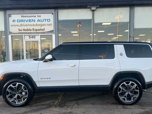 Used 2025 Rivian R1S Adventure image 2