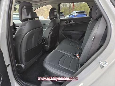 New 2026 Kia Sportage SX AWD/4WD image 8