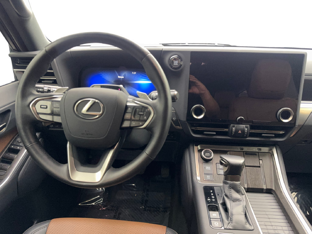Used 2025 Lexus GX 550 w/ Accessory Package (2T) AWD/4WD image 59