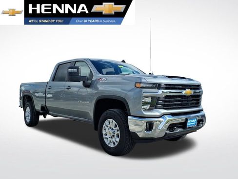 New 2026 Chevrolet Silverado 2500 LT w/ Safety Package AWD/4WD image 1