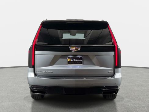 Used 2024 Cadillac Escalade ESV Sport w/ Touring Package AWD/4WD image 8