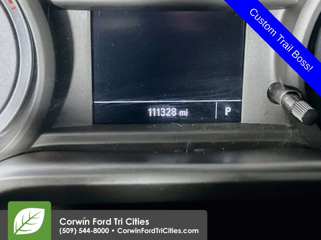 Used 2019 Chevrolet Silverado 1500 Custom Trail Boss w/ Custom Convenience Package AWD/4WD image 2