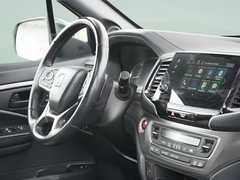 Used 2023 Honda Passport EX-L image 15