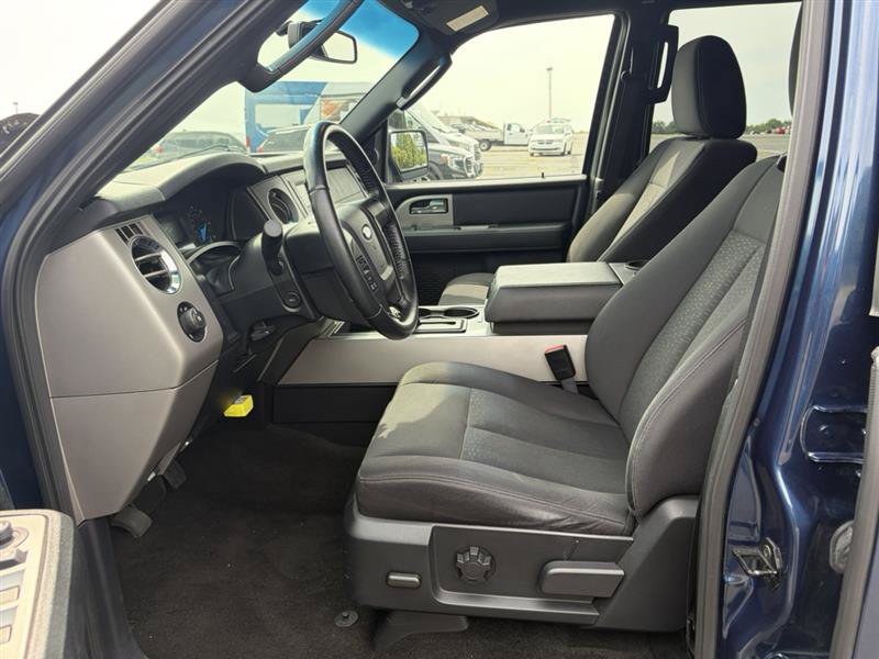 Used 2017 Ford Expedition XLT AWD/4WD image 10
