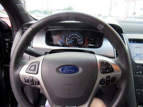 Used 2017 Ford Taurus SEL w/ Equipment Group 201A image 21