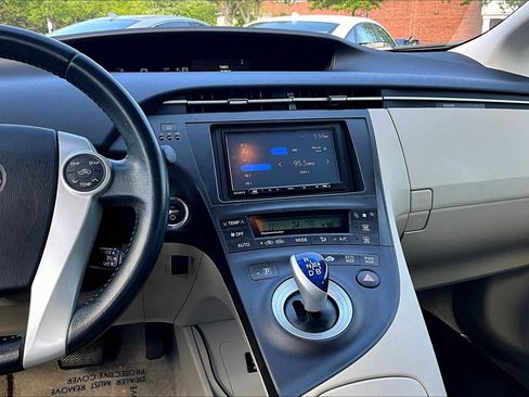 Used 2011 Toyota Prius Four w/ Solar Roof Pkg image 6