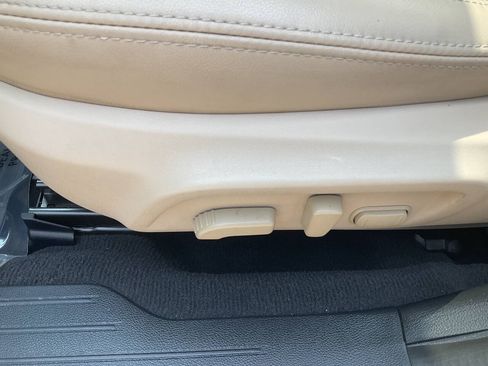 Used 2018 Subaru Outback 3.6R Limited AWD/4WD image 13