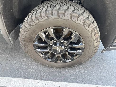 Used 2025 Chevrolet Silverado 3500 LTZ w/ LTZ Plus Package AWD/4WD image 25